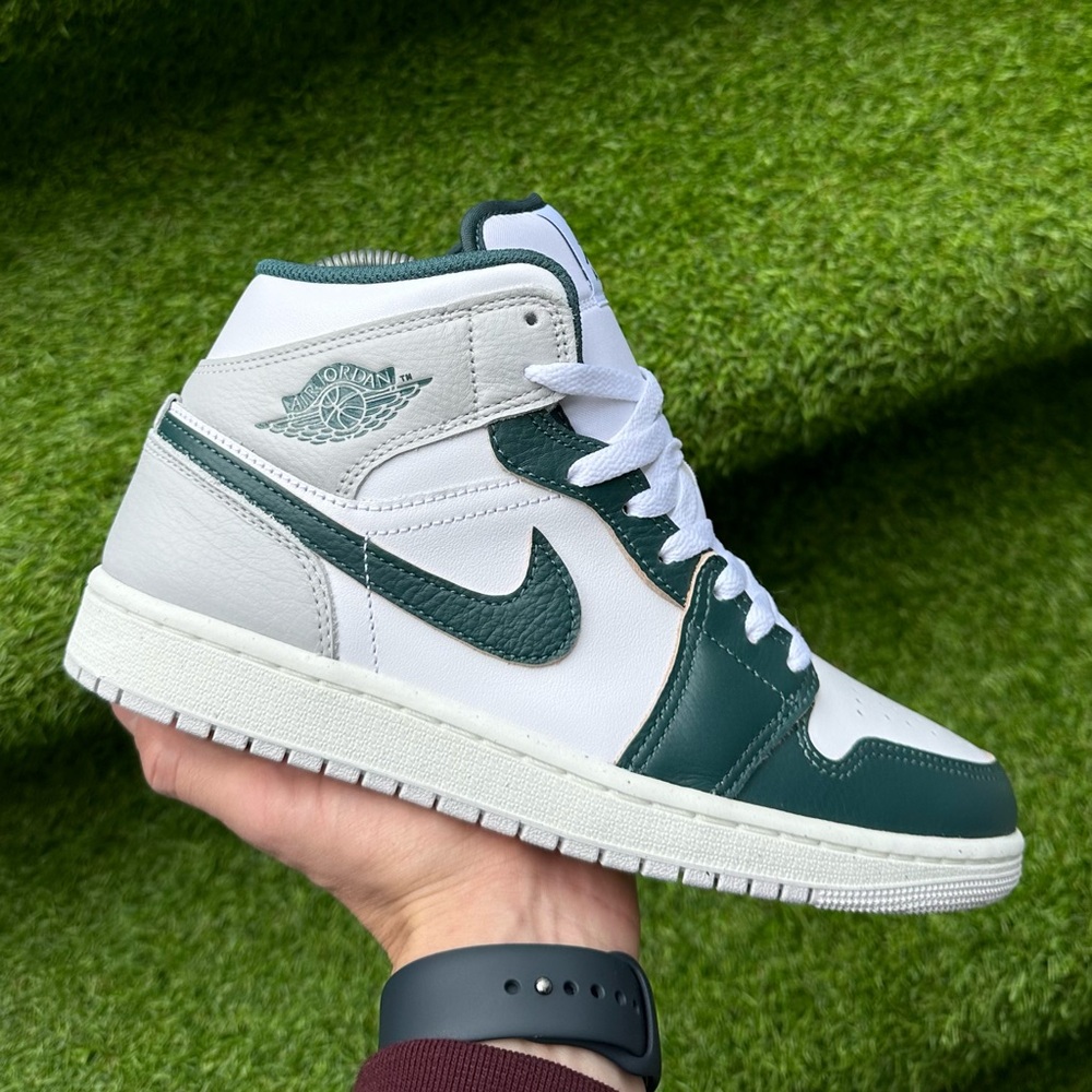 Nike Air Jordan 1 Mid SE Oxidized Green Men's Brand New Shoes Size 8 Authentic